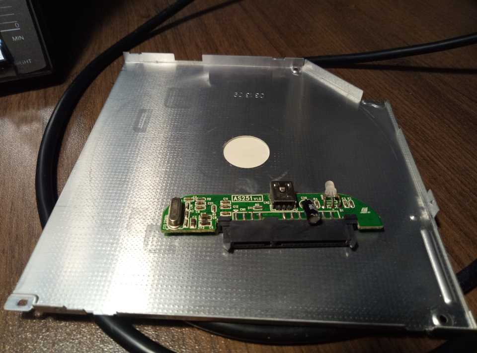 Как поставить жесткий диск вместо дисковода в ноутбуке